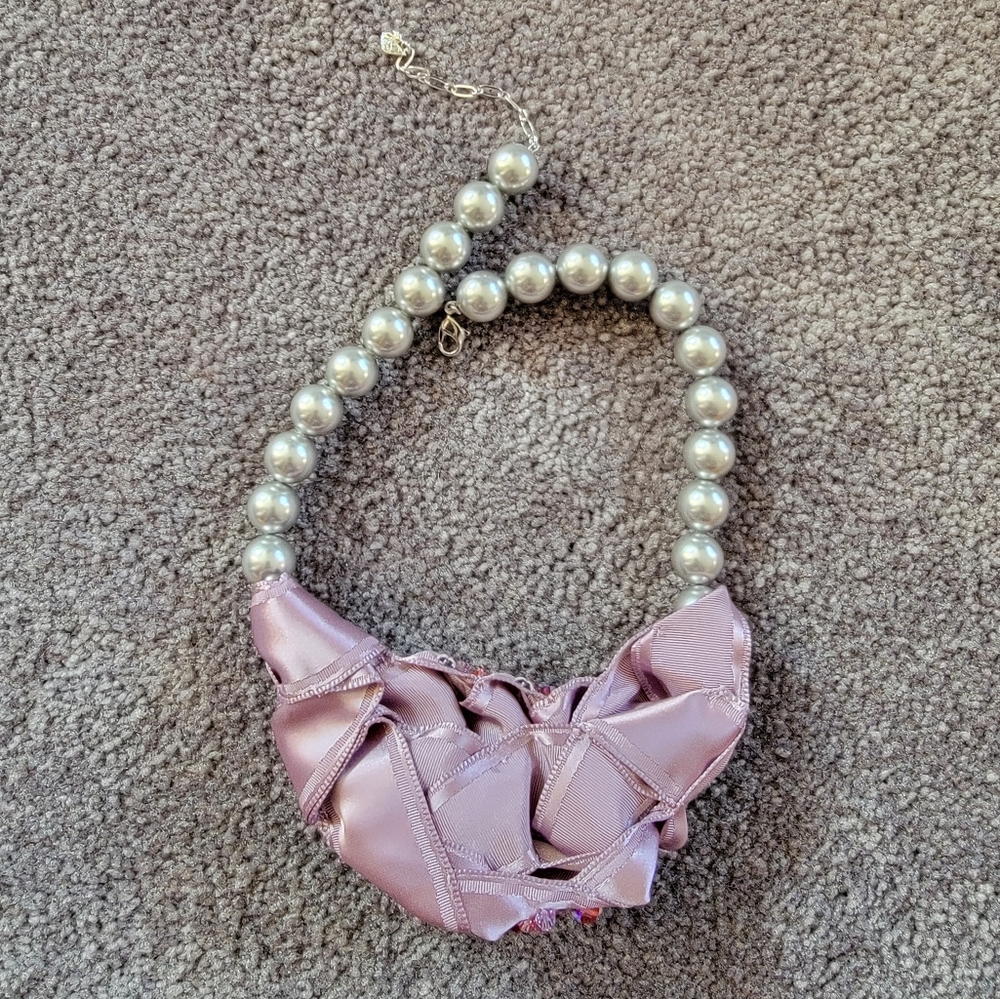 Swarovski ribbon pearl necklace - Picture 2 of 4